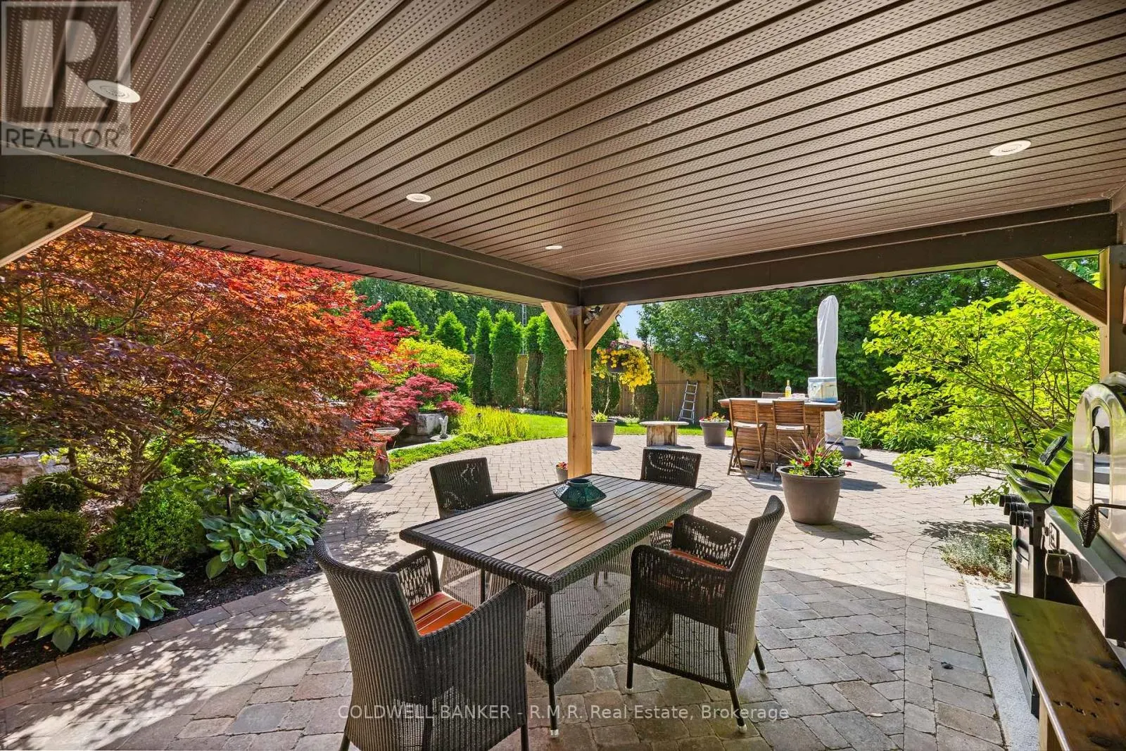 17 CASTLE RIDGE