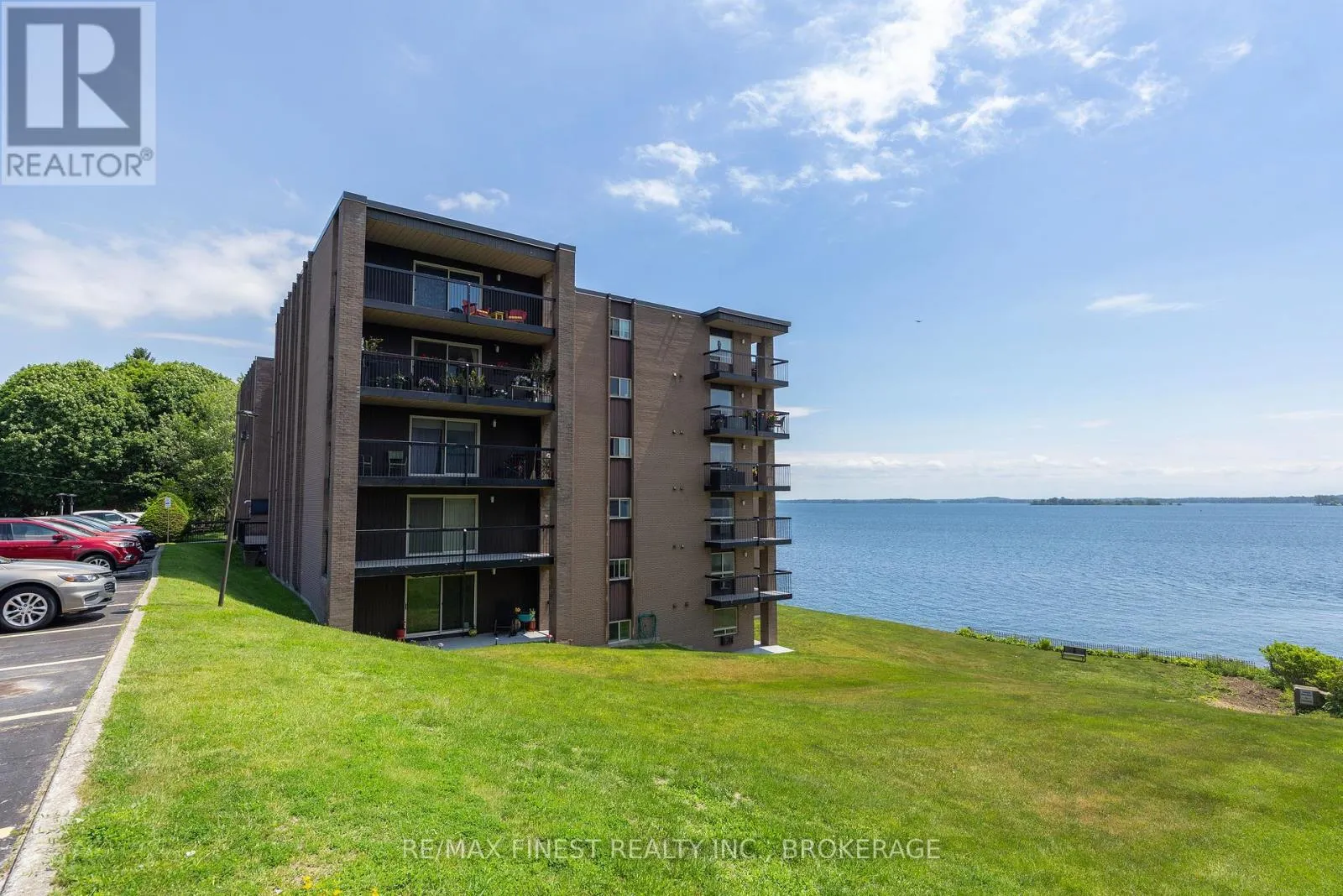 101 - 610 WILLIAM STREET S #101