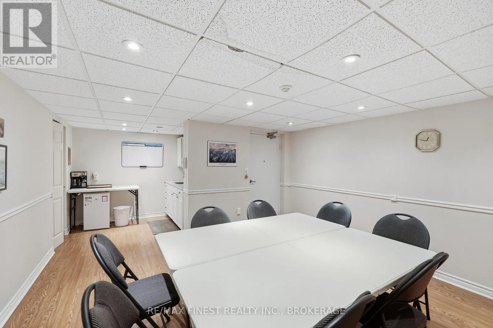 101 - 610 WILLIAM STREET S #101
