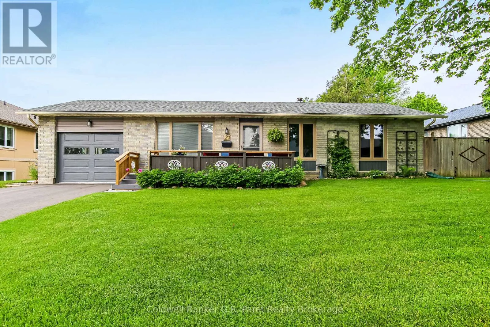 27 WOODCOCK DRIVE