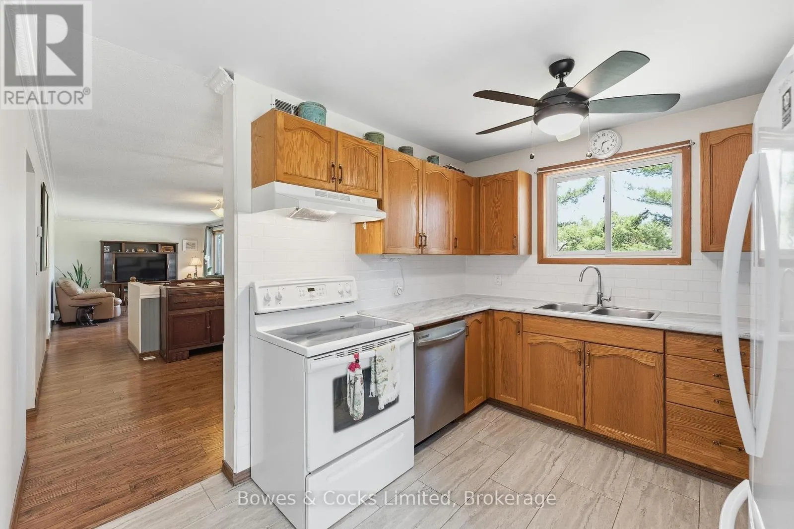 1044 COUNTY ROAD 40