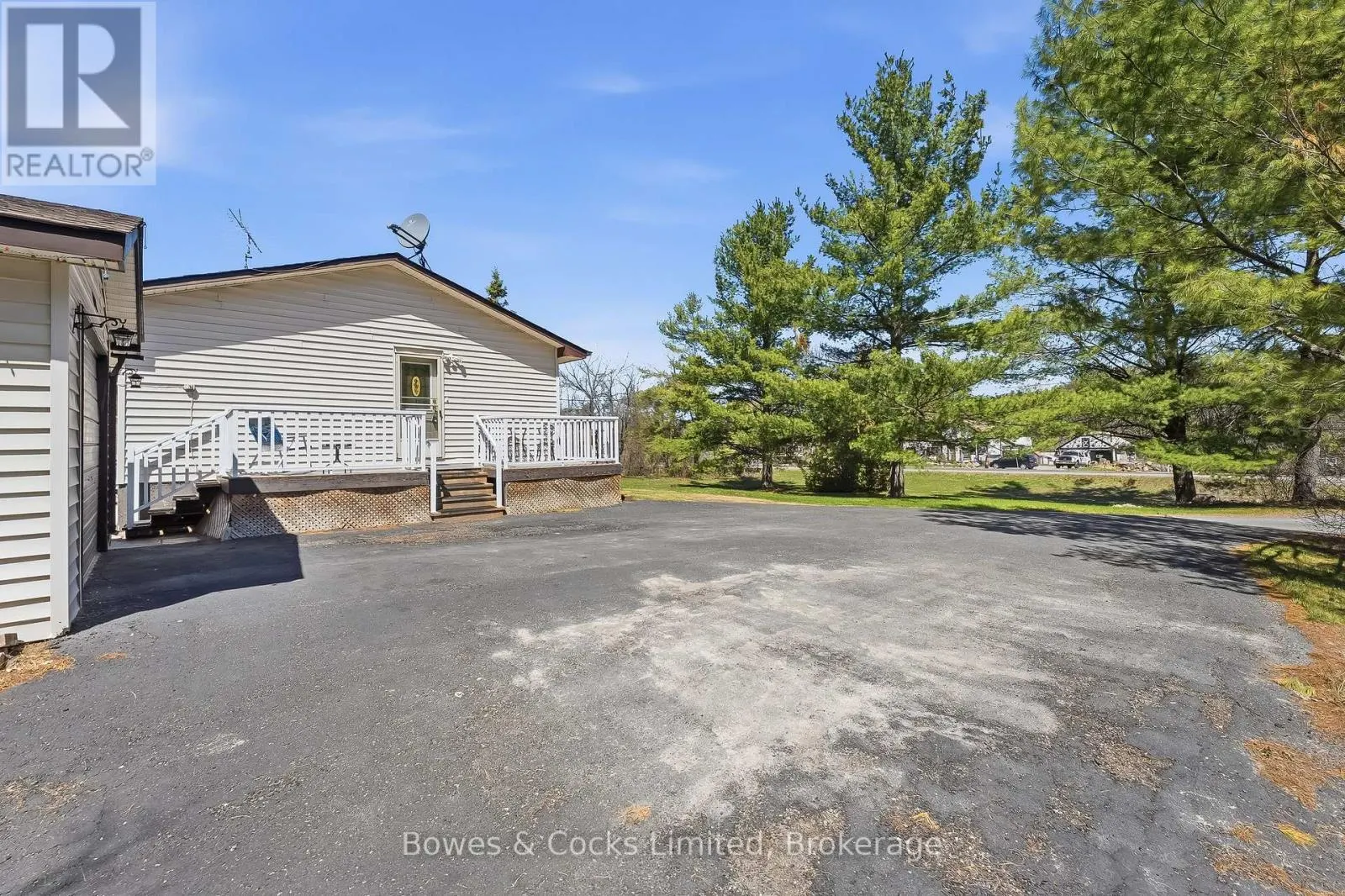 1044 COUNTY ROAD 40