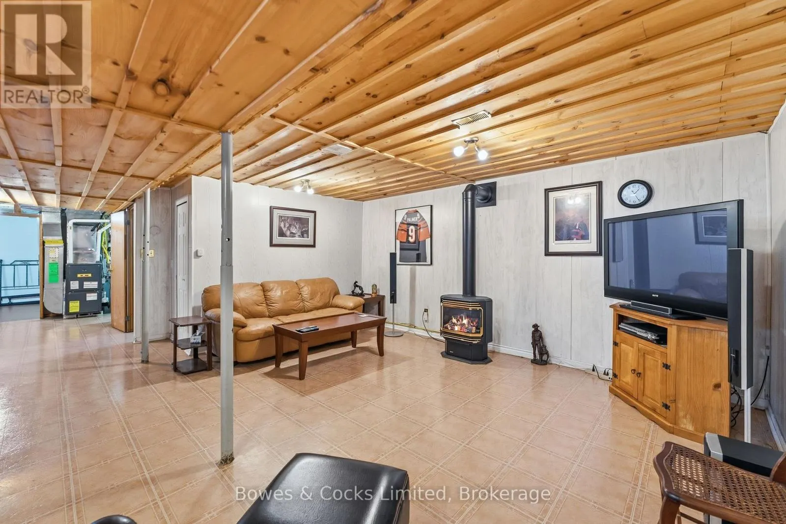 1044 COUNTY ROAD 40