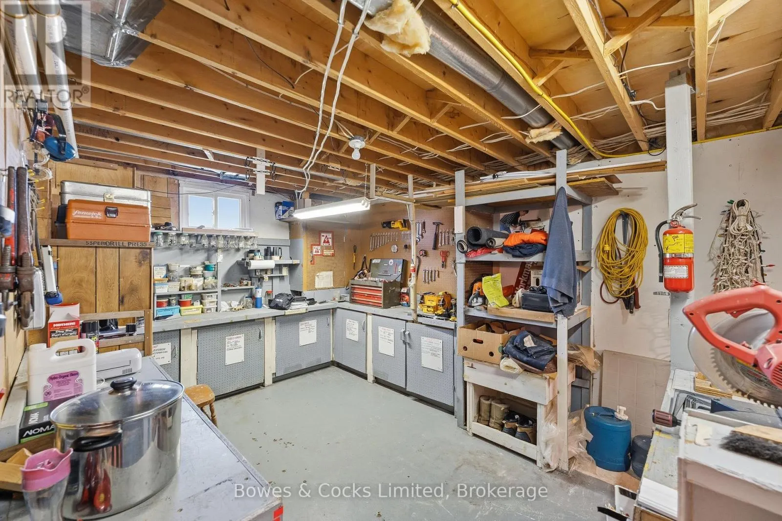 1044 COUNTY ROAD 40
