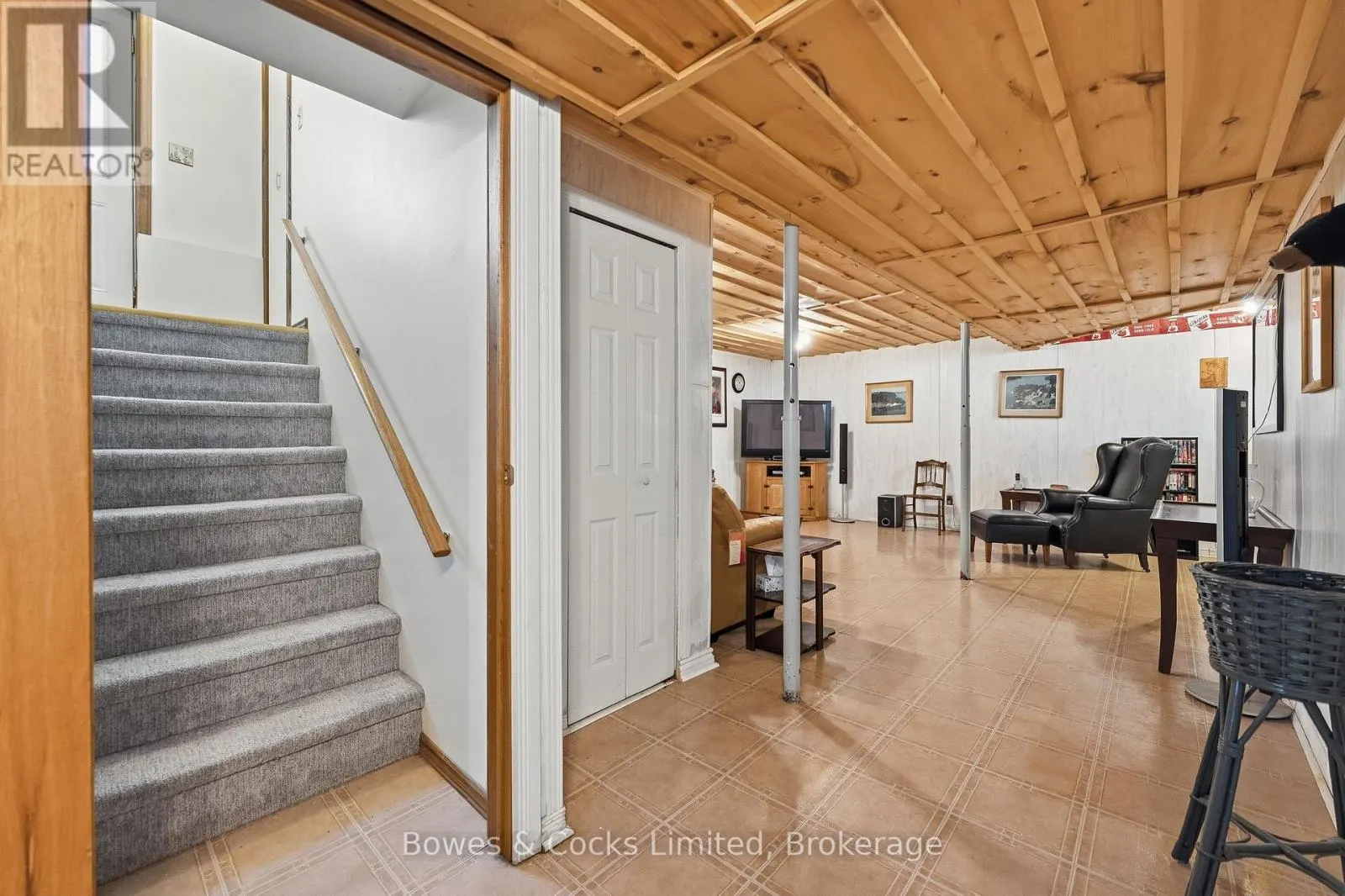 1044 COUNTY ROAD 40