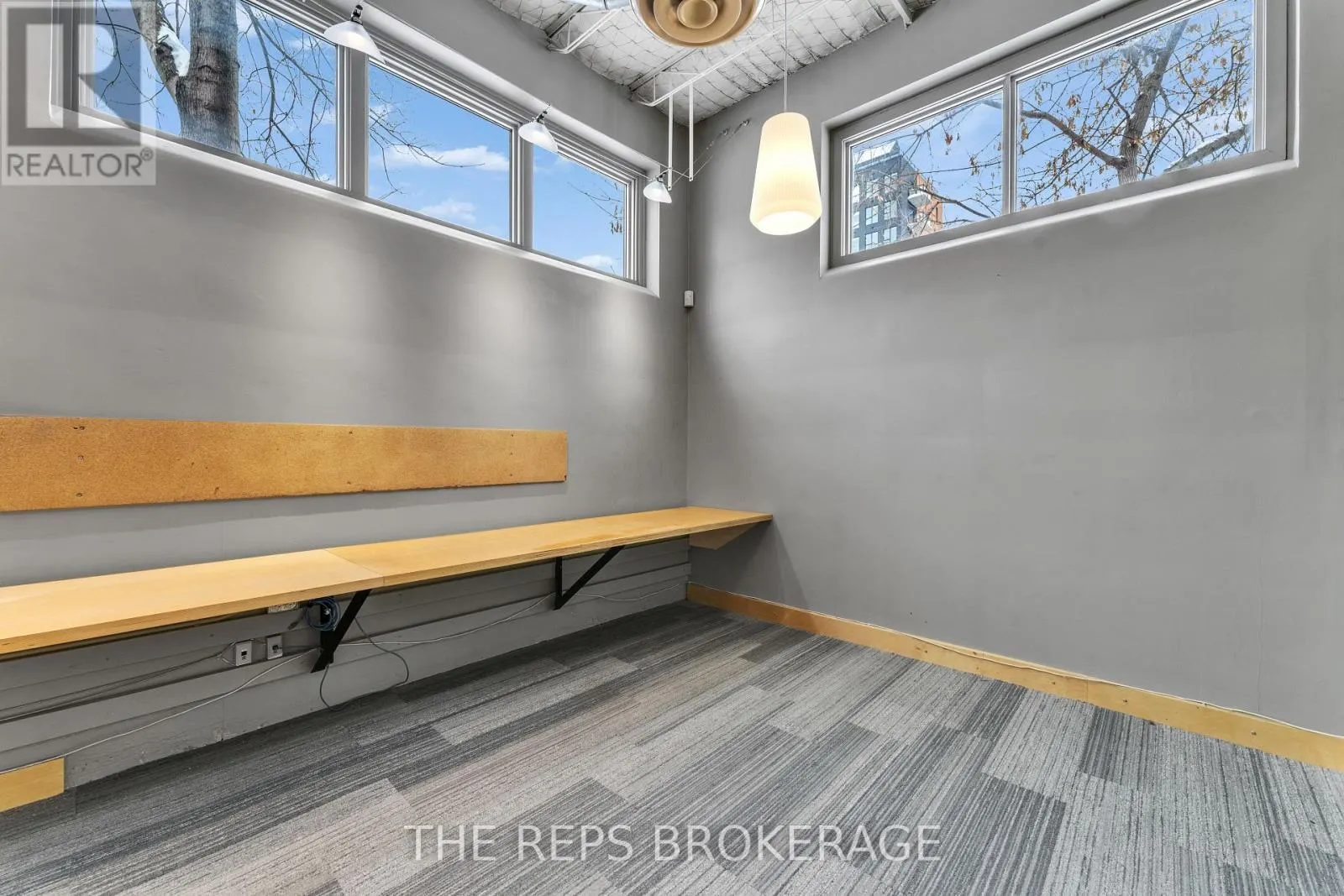 43-45 ECCLES STREET W
