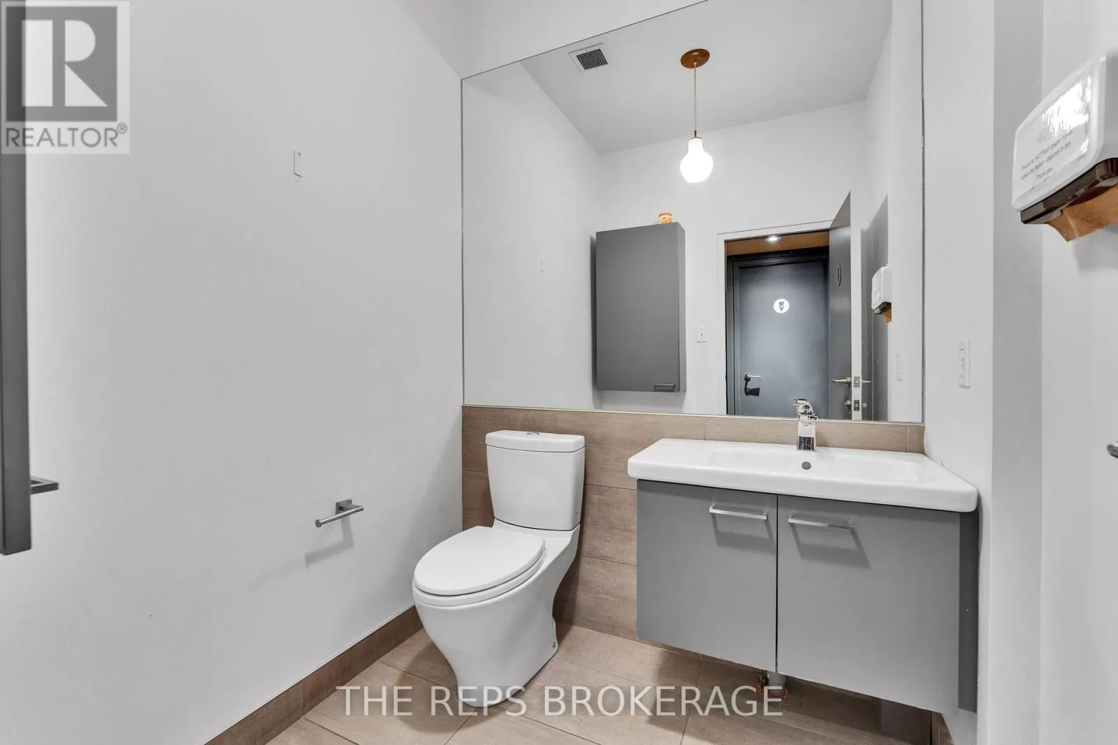 43-45 ECCLES STREET W