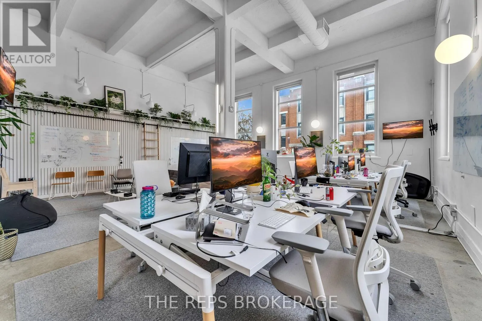 43-45 ECCLES STREET W