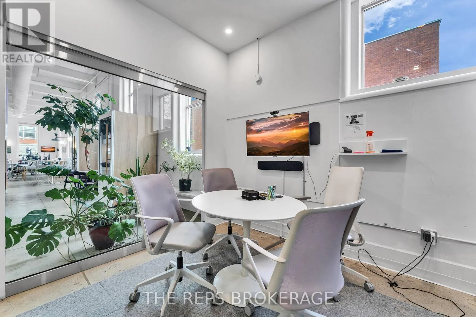 43-45 ECCLES STREET W