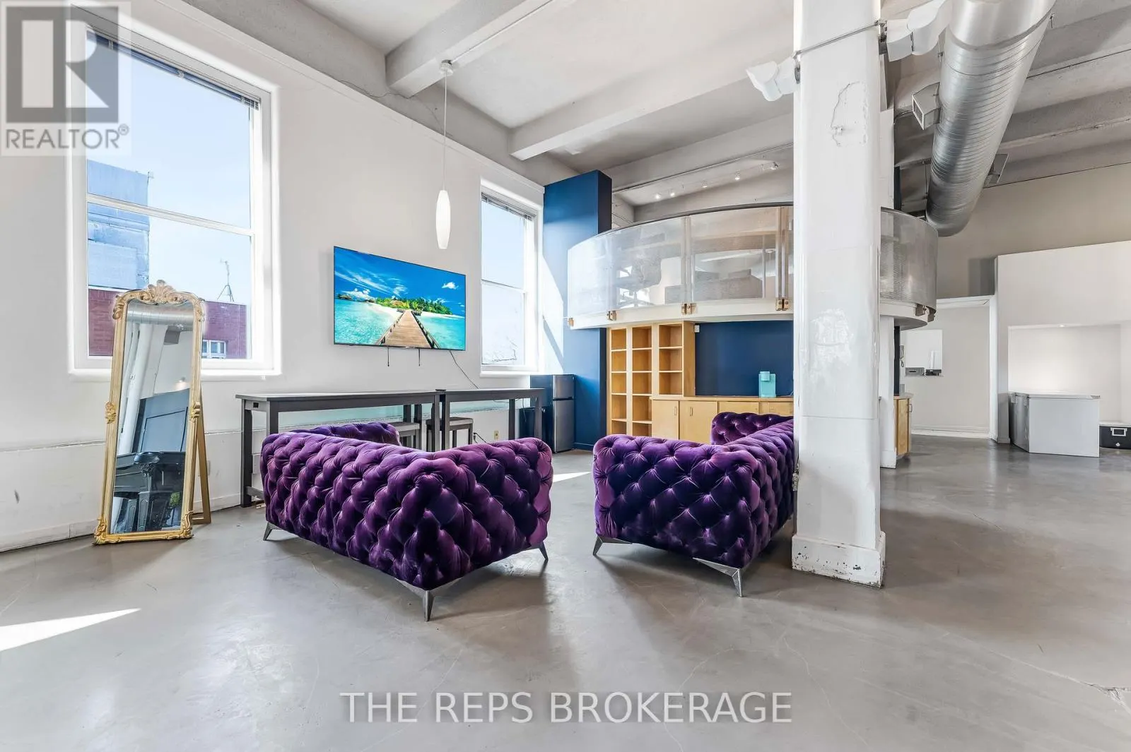 43-45 ECCLES STREET W