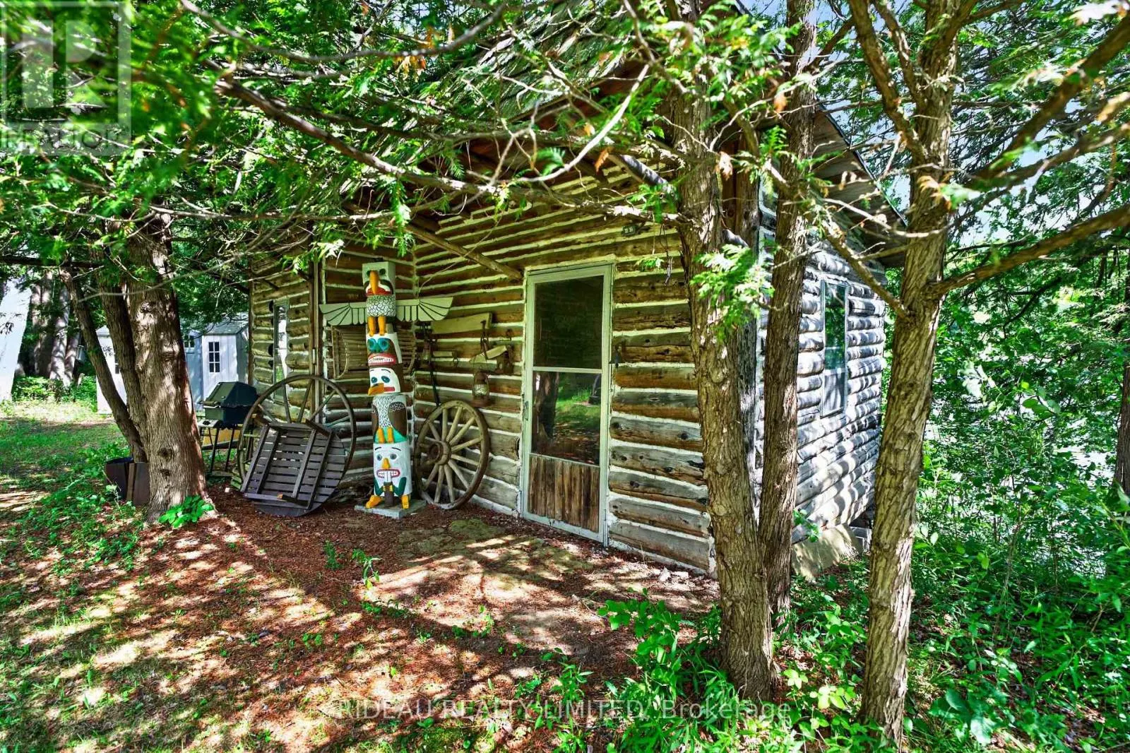 114 BAYS END LANE
