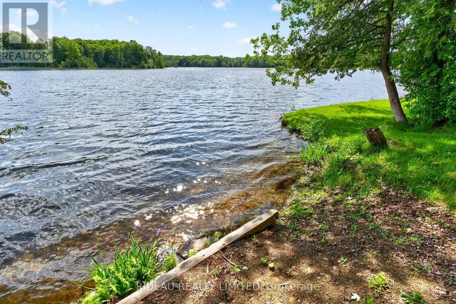 114 BAYS END LANE