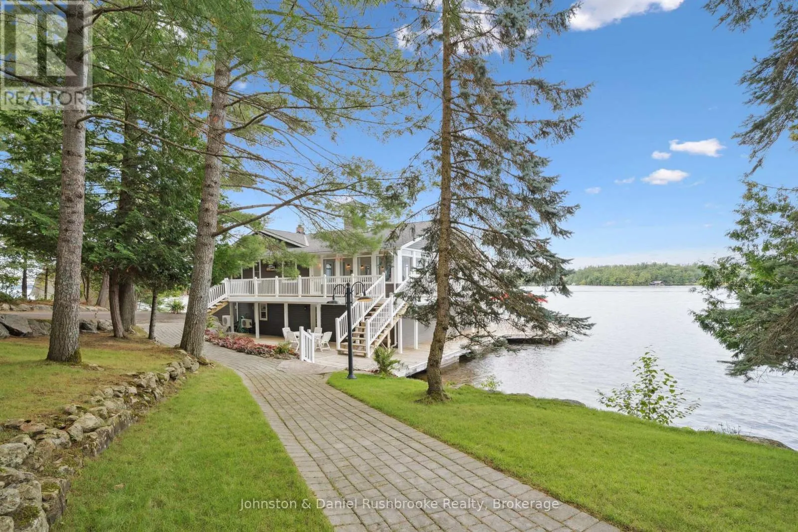 9 - 1167 ARMSTRONG POINT ROAD #9