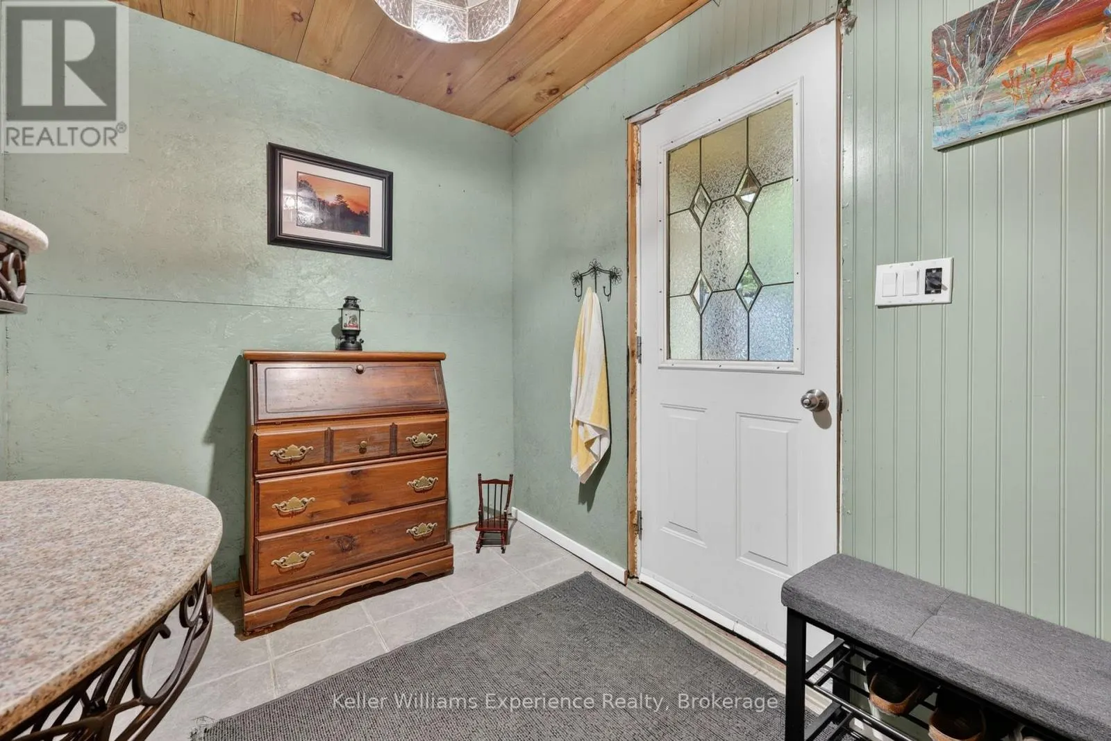 1133 SHERWOOD FOREST ROAD