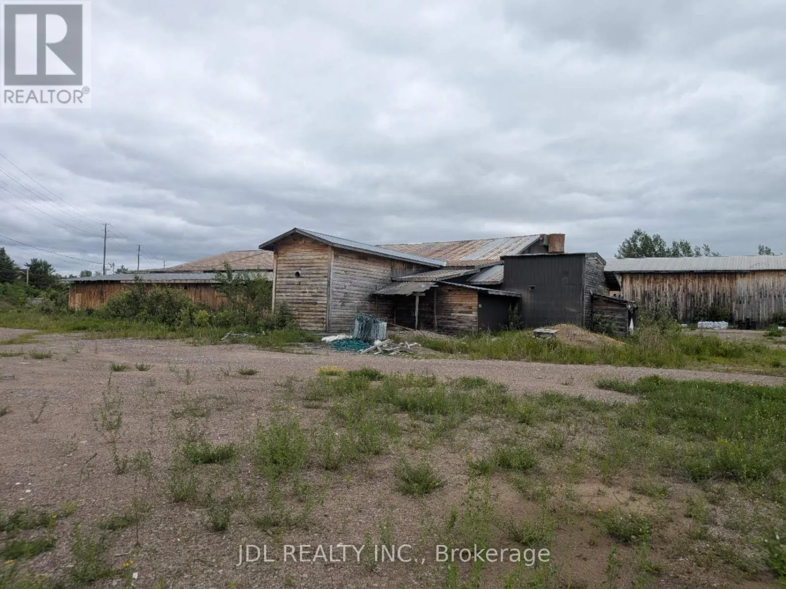 299 BOUNDARY ROAD E