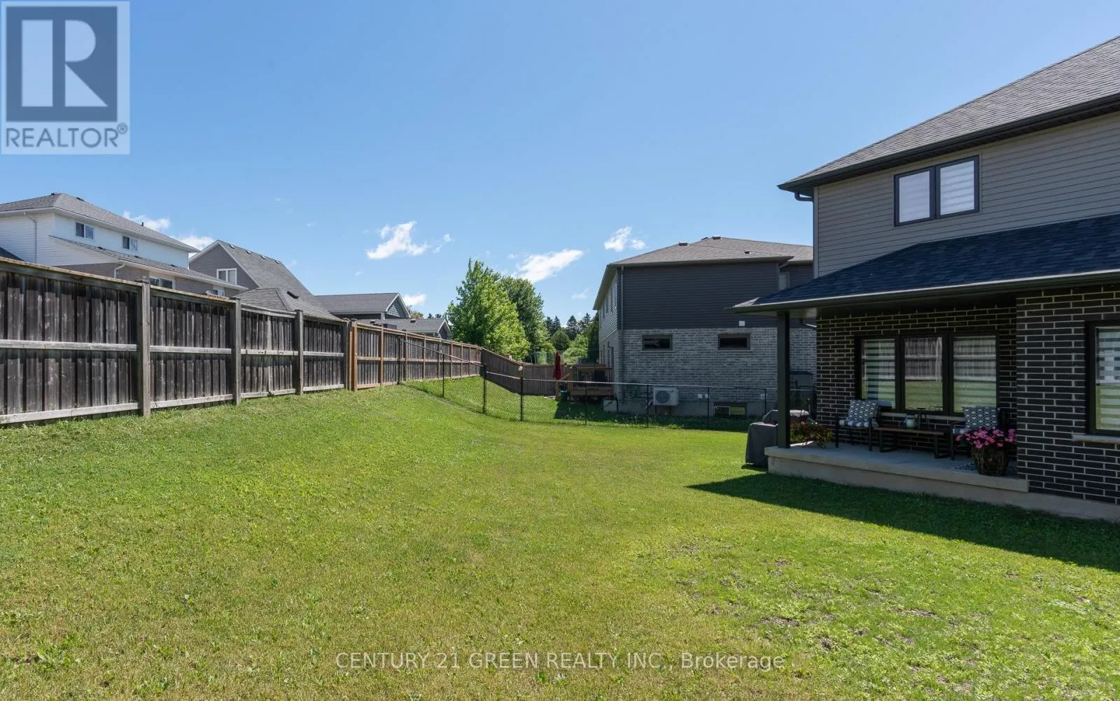 51 CRAB APPLE COURT