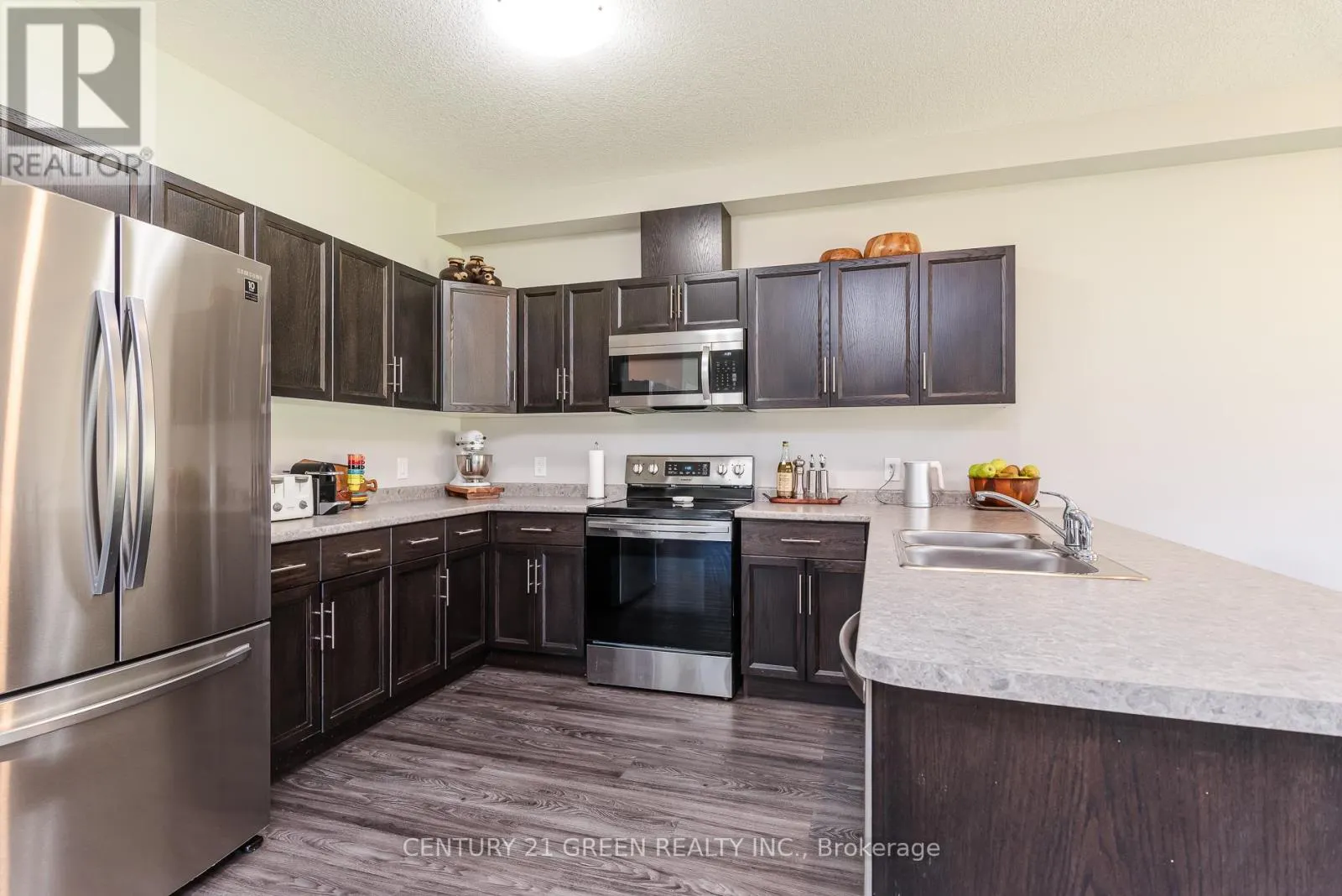 51 CRAB APPLE COURT