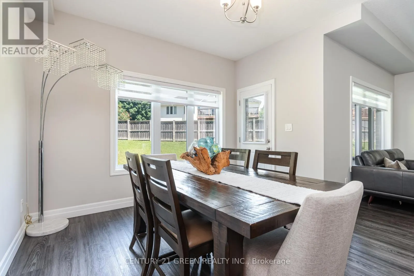 51 CRAB APPLE COURT