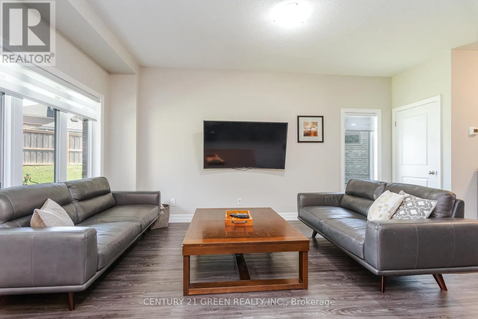 51 CRAB APPLE COURT