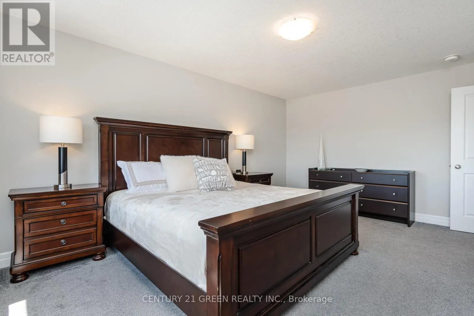 51 CRAB APPLE COURT