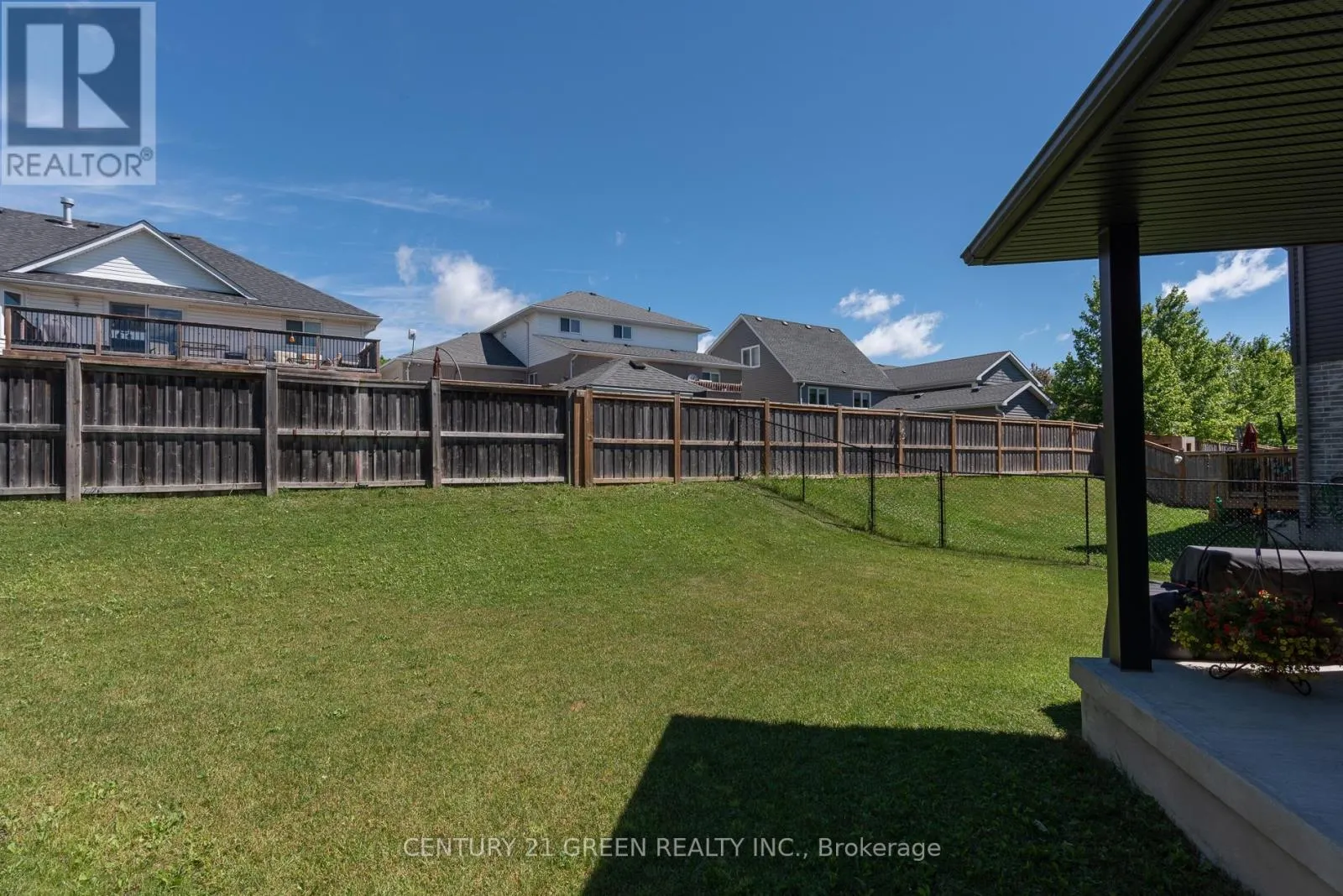 51 CRAB APPLE COURT