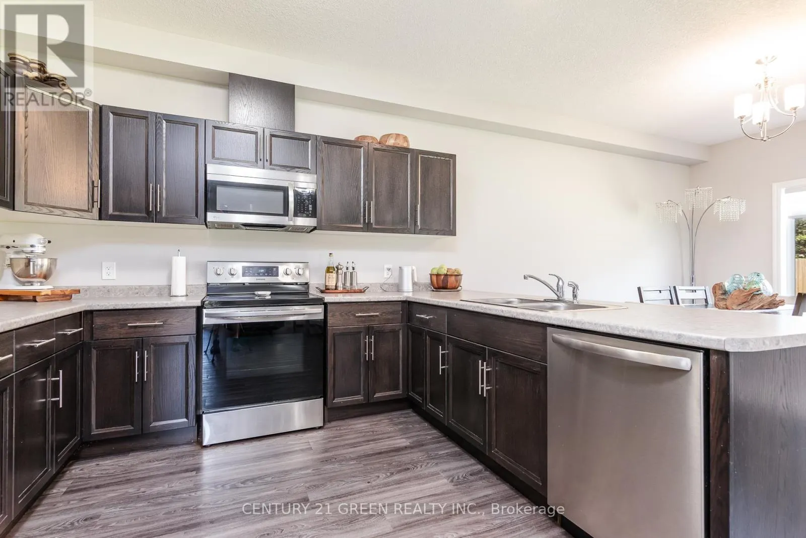 51 CRAB APPLE COURT