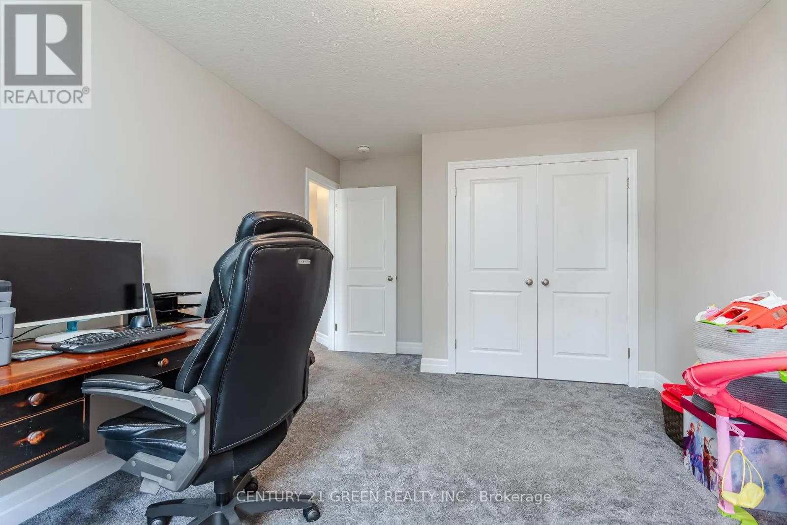 51 CRAB APPLE COURT