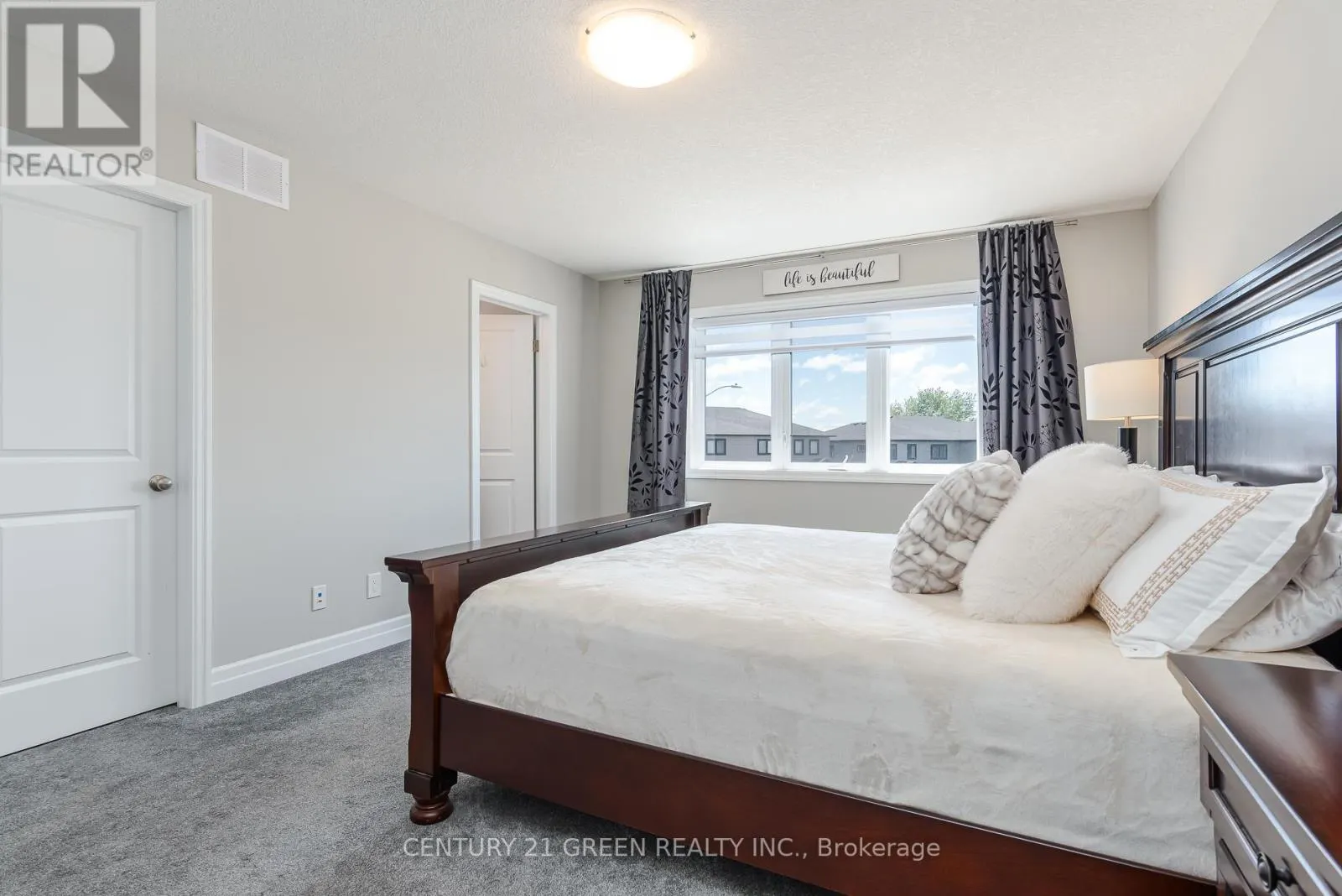 51 CRAB APPLE COURT