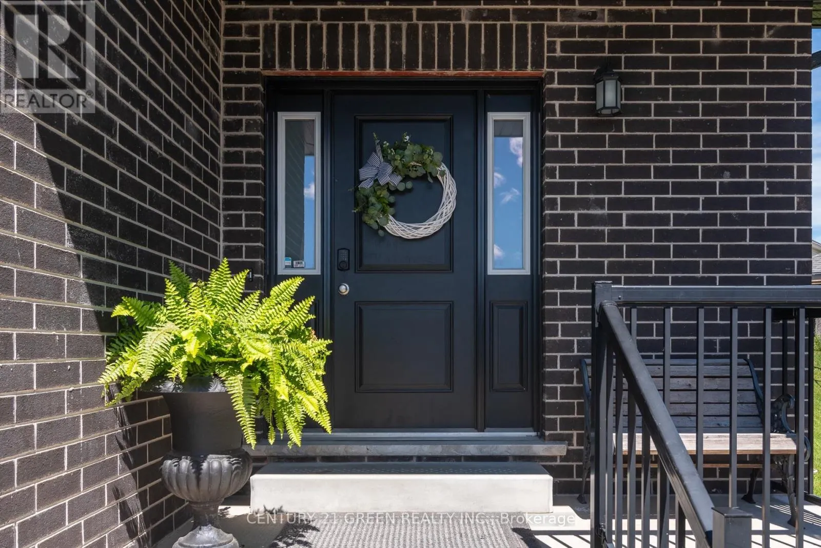51 CRAB APPLE COURT