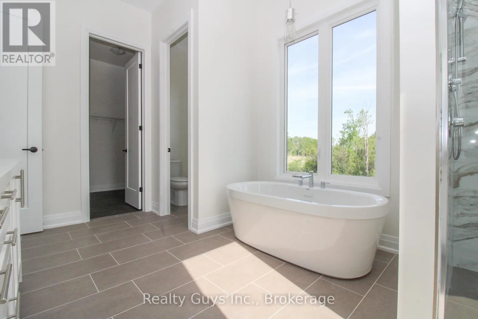 2429 (LOT 17) GWENDOLYN COURT