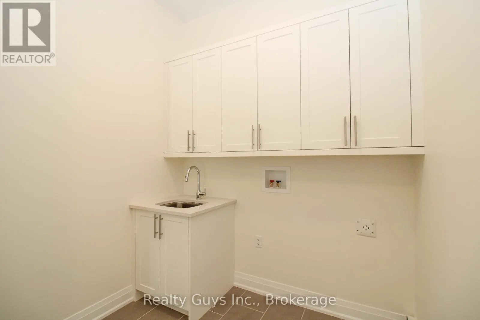 2429 (LOT 17) GWENDOLYN COURT