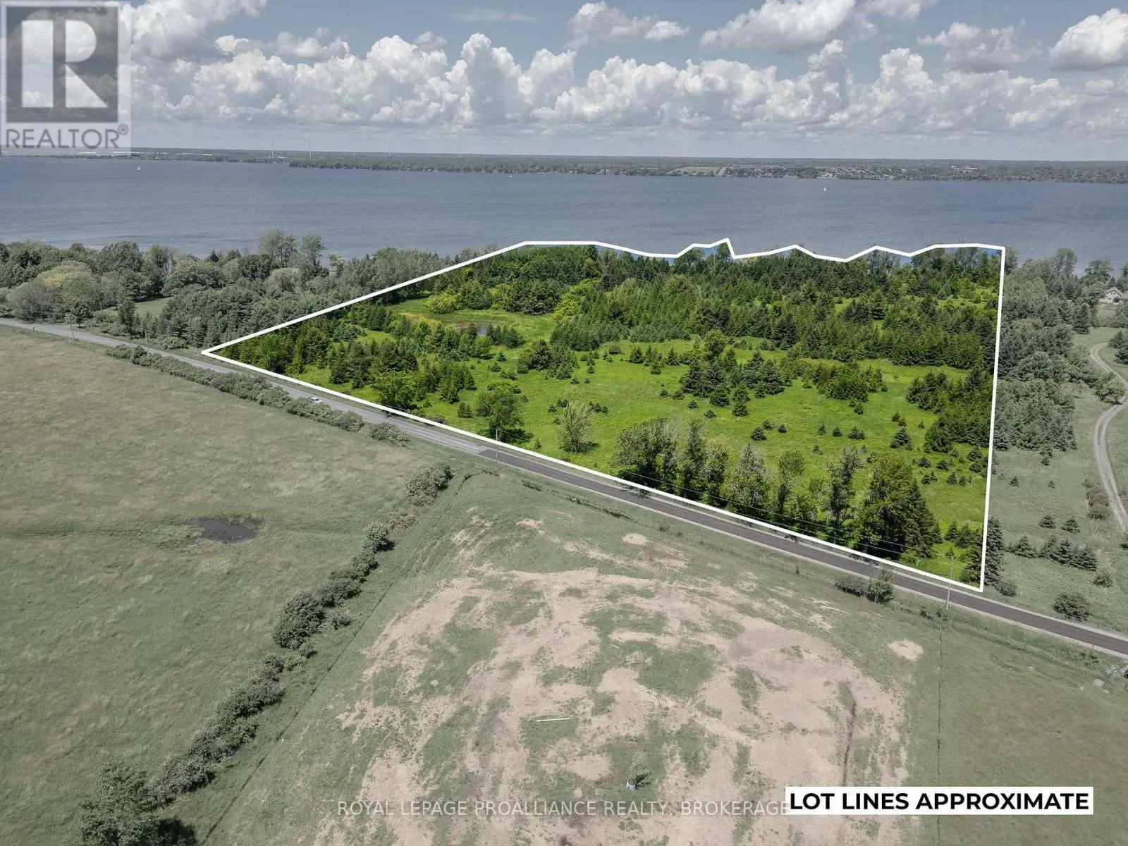 PT LT 18-19 FRONT ROAD