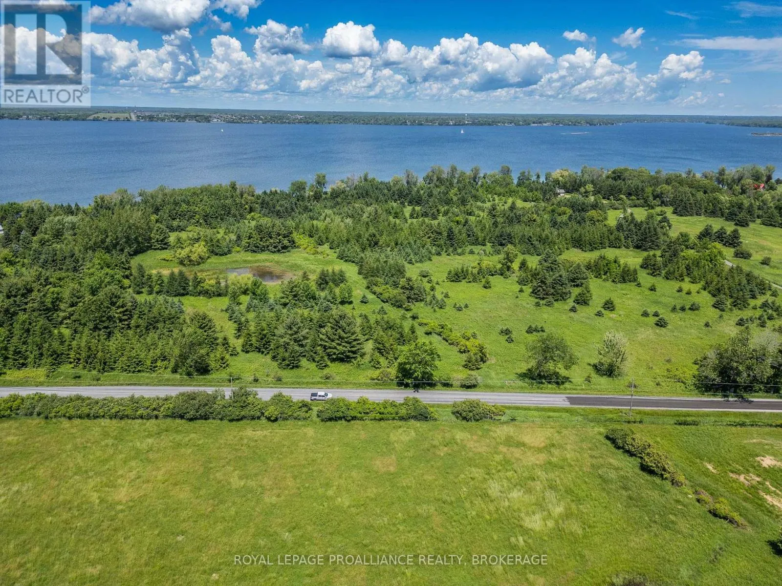 PT LT 18-19 FRONT ROAD