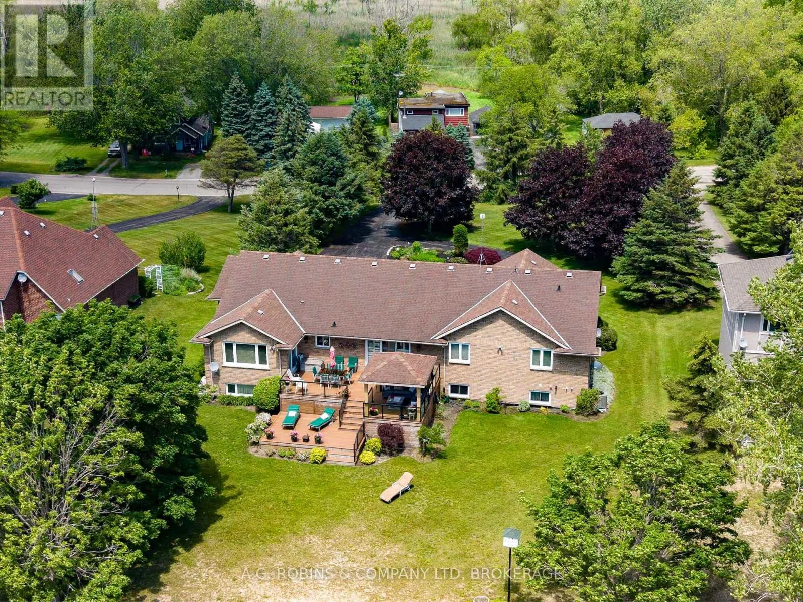 10321 LAKSHORE ROAD W