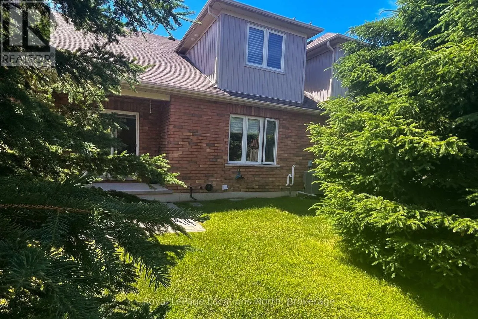 18 - 111 EMPIRE LANE #18