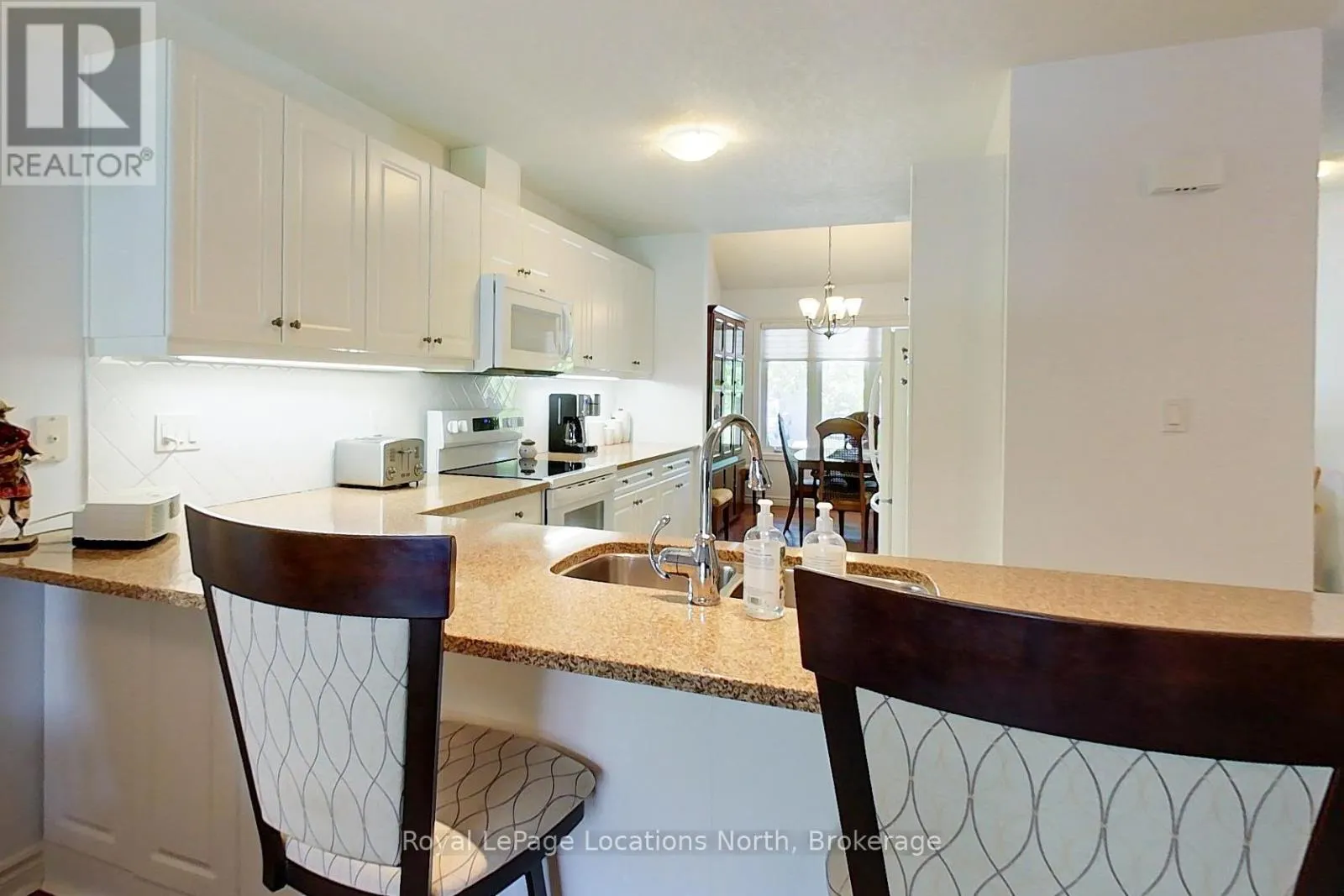18 - 111 EMPIRE LANE #18