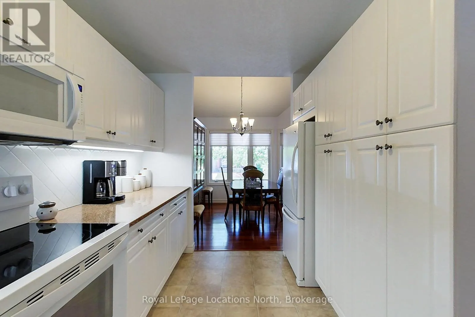 18 - 111 EMPIRE LANE #18