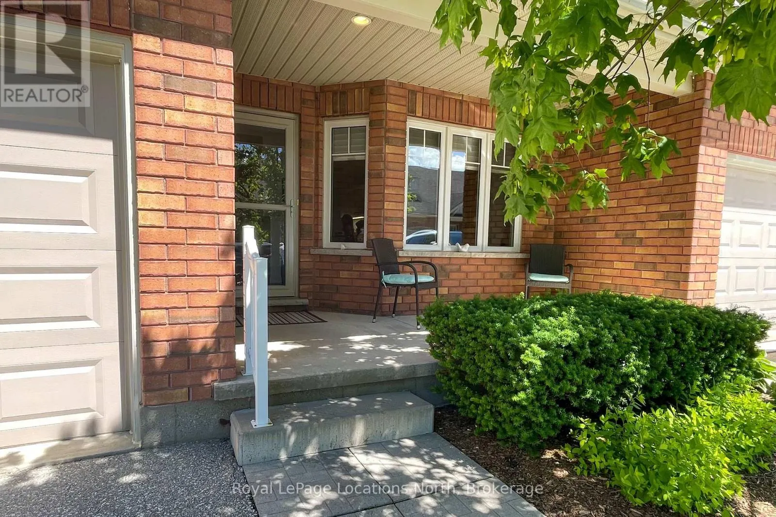 18 - 111 EMPIRE LANE #18