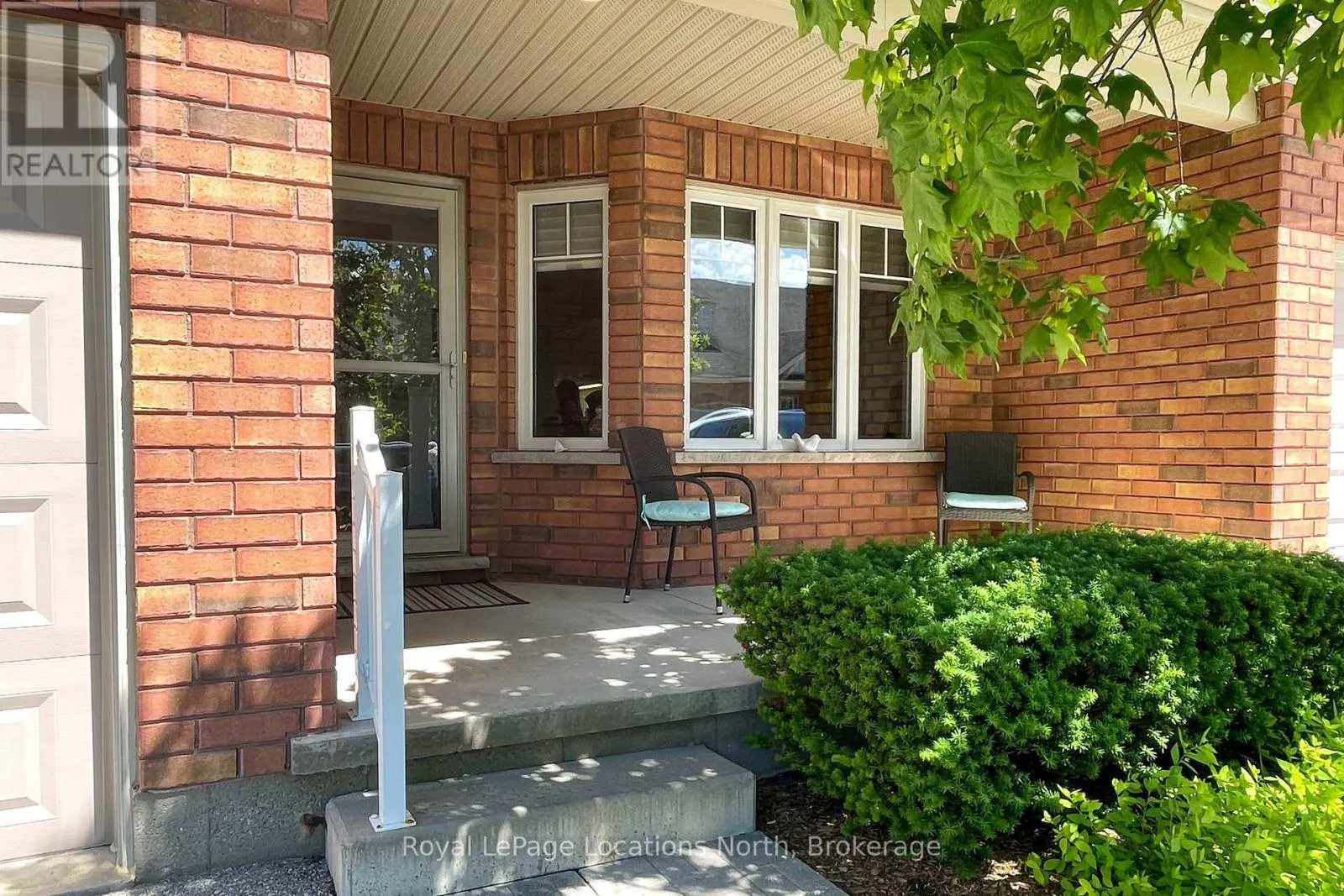 18 - 111 EMPIRE LANE #18