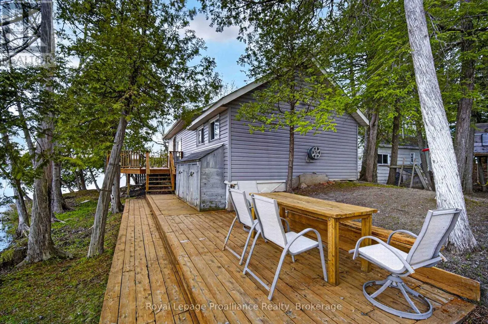 24A CYPRESS LANE