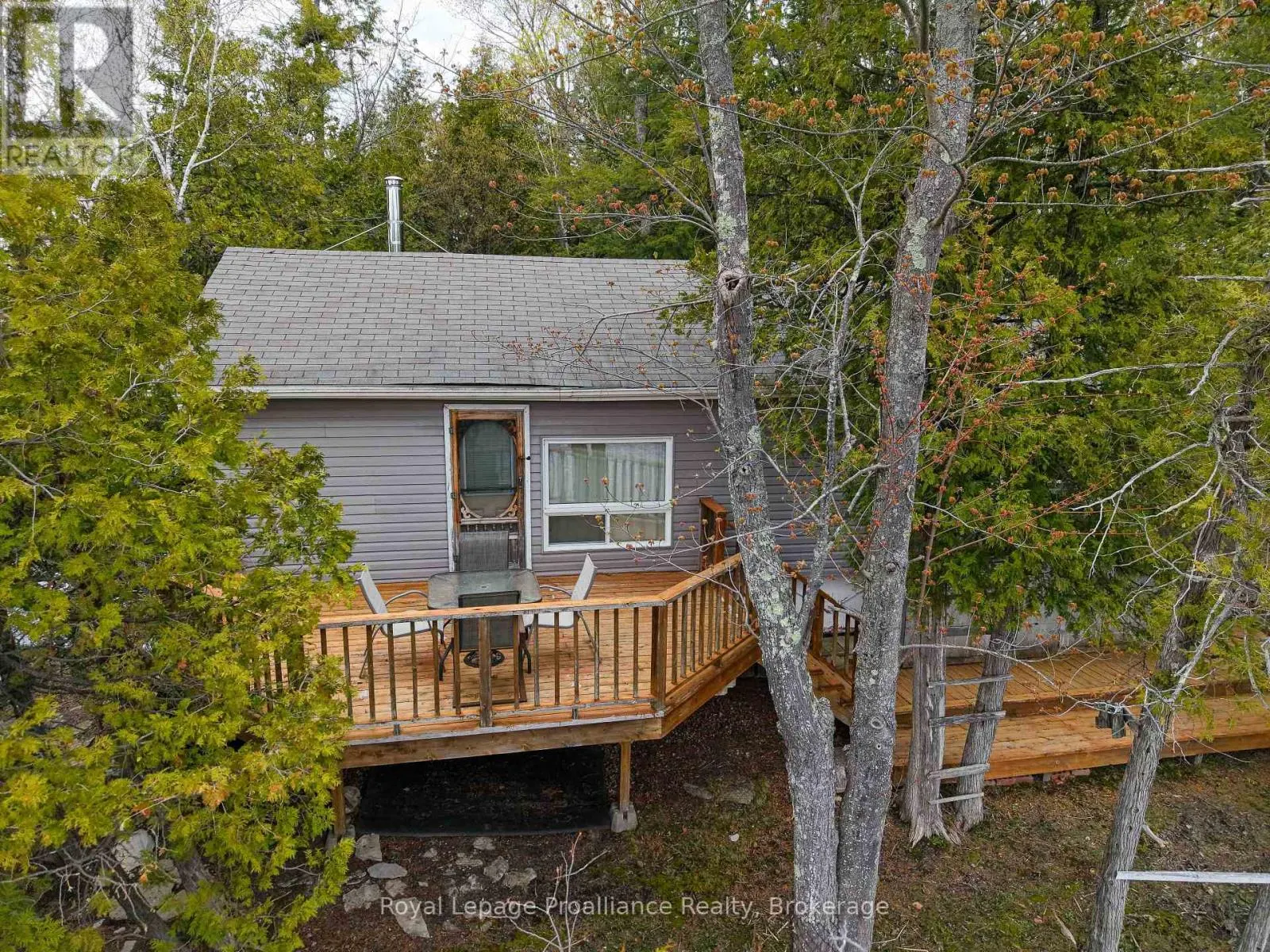 24A CYPRESS LANE