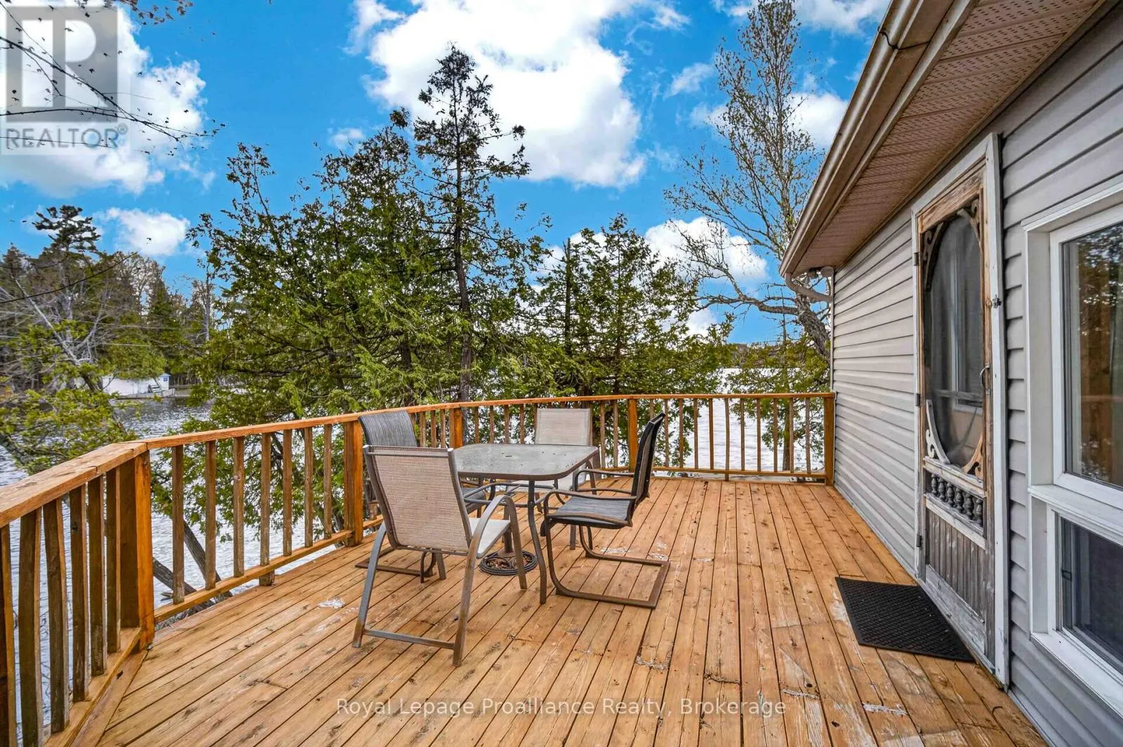 24A CYPRESS LANE