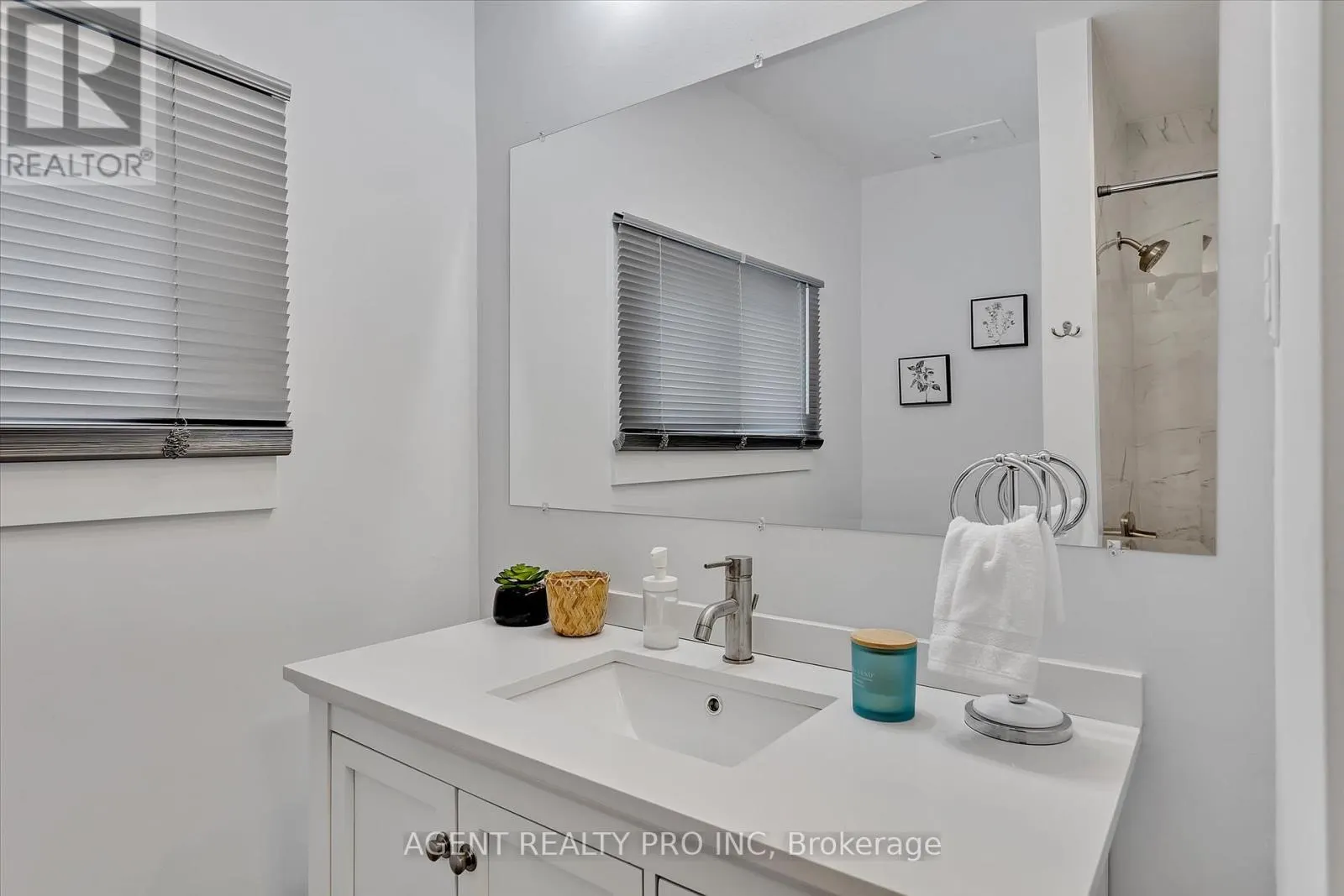 21 ORIOLE ROAD