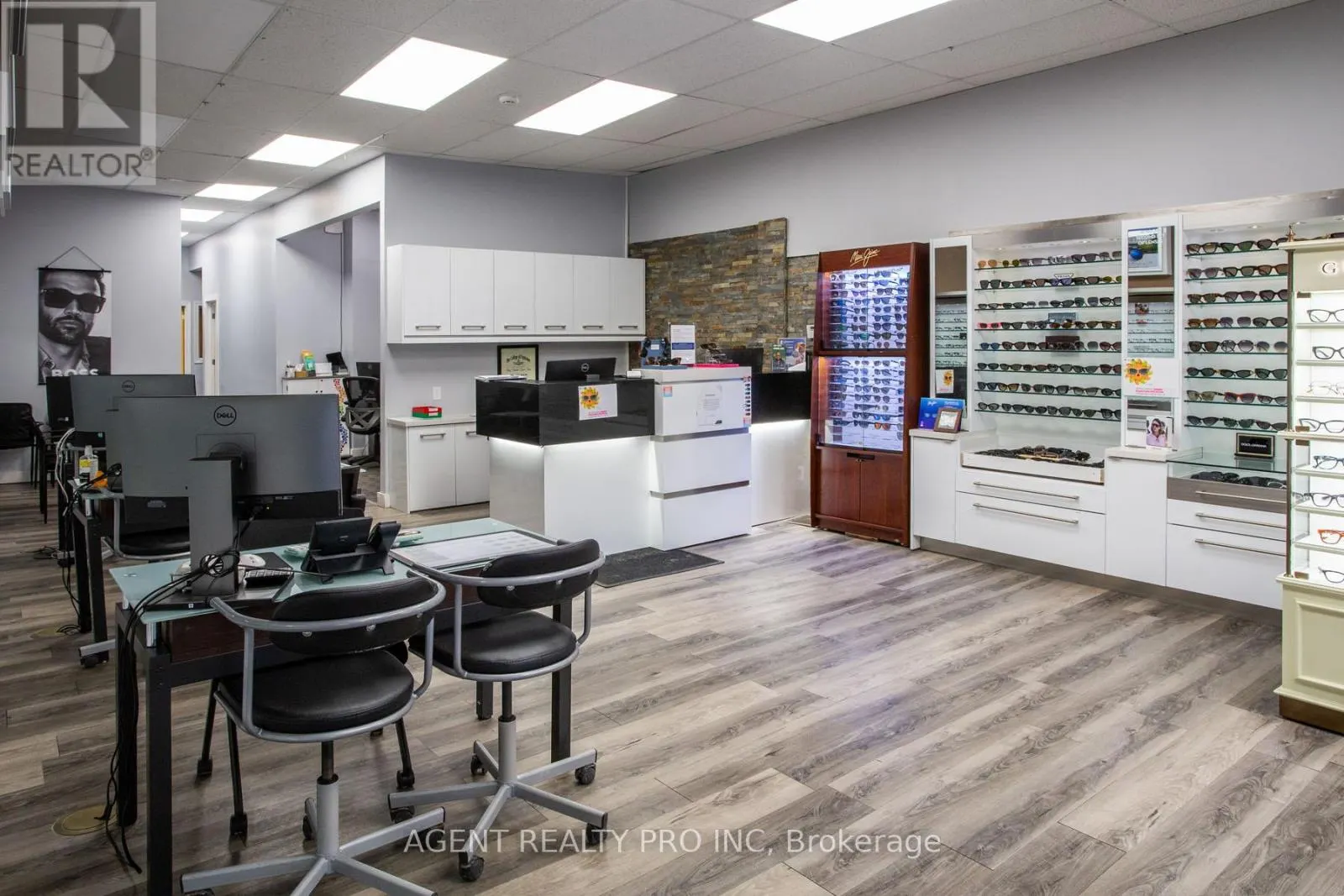 419 DUNDAS STREET