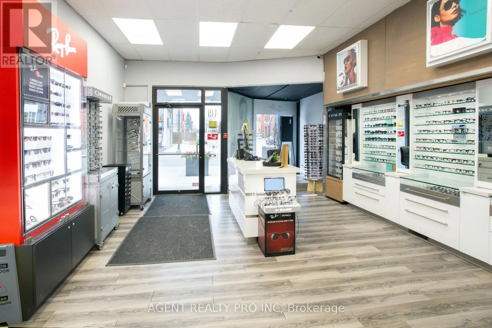 419 DUNDAS STREET