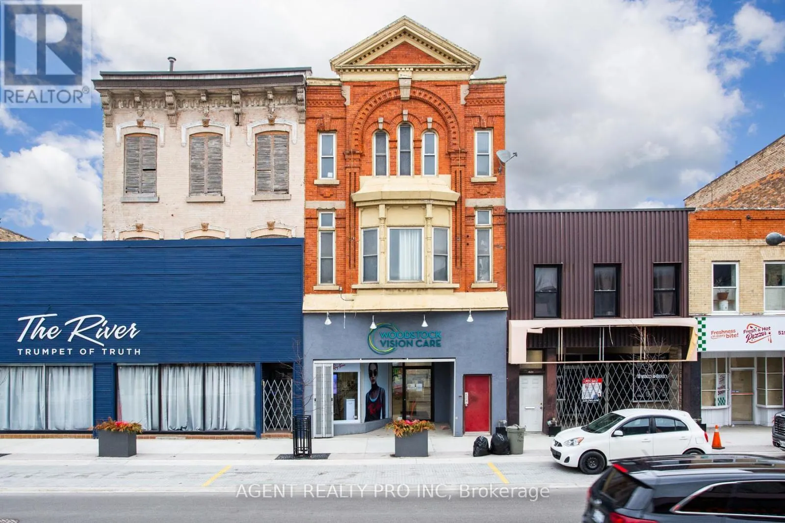 419 DUNDAS STREET