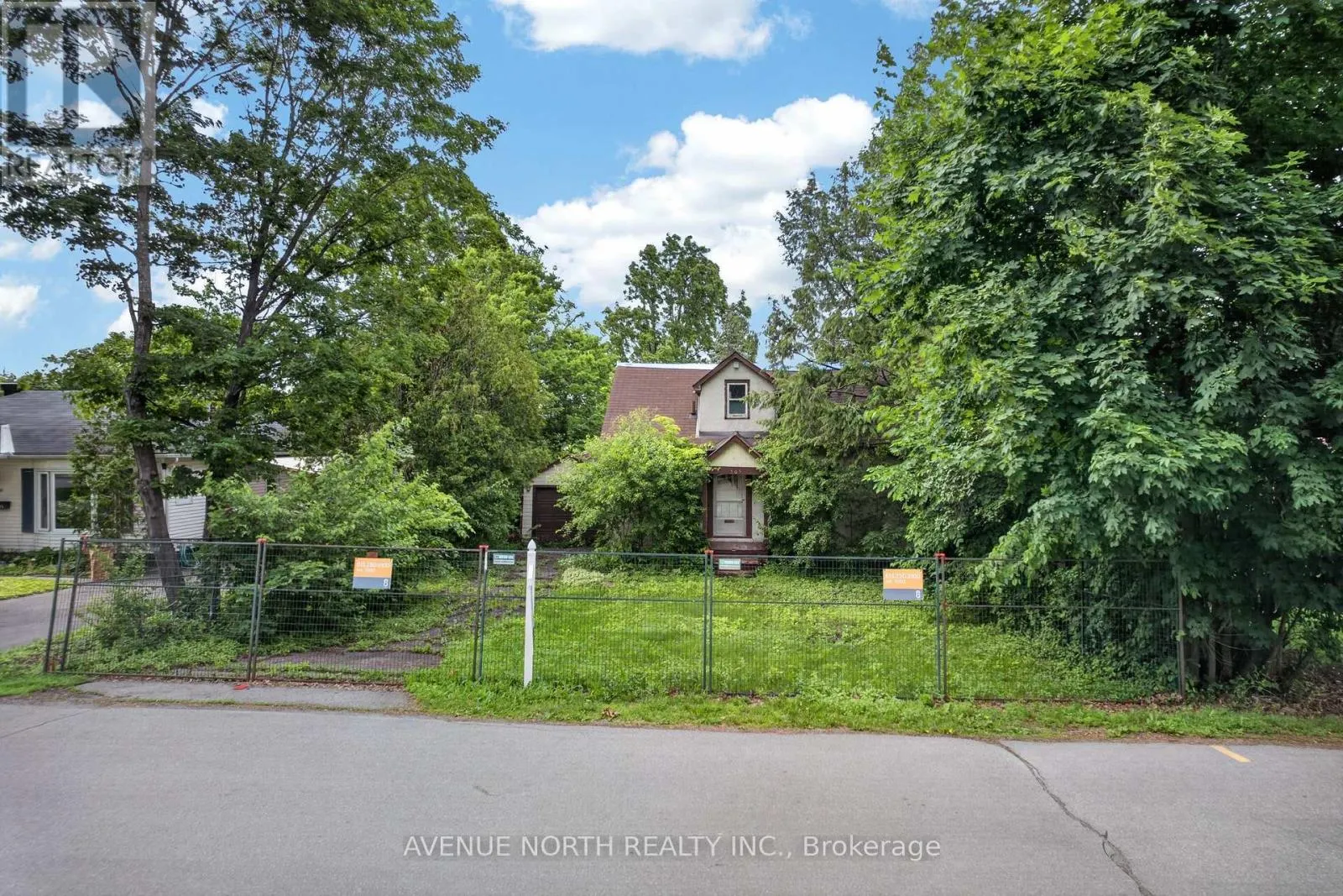 305 MOUNTBATTEN AVENUE