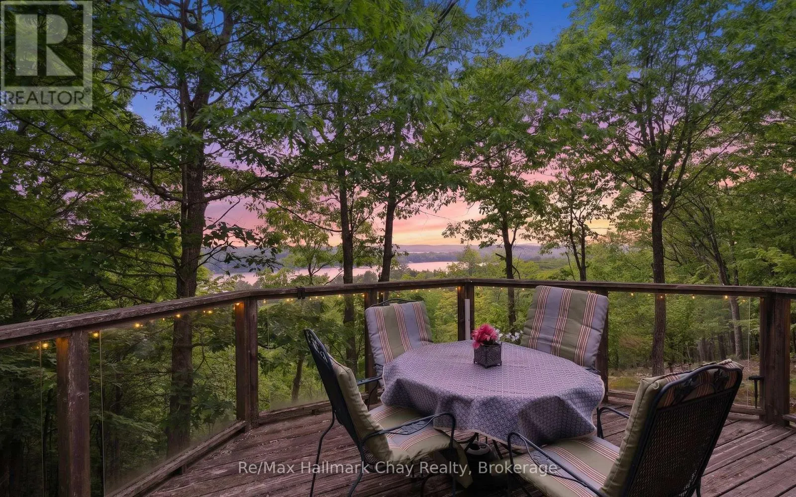 1497 FOX POINT ROAD