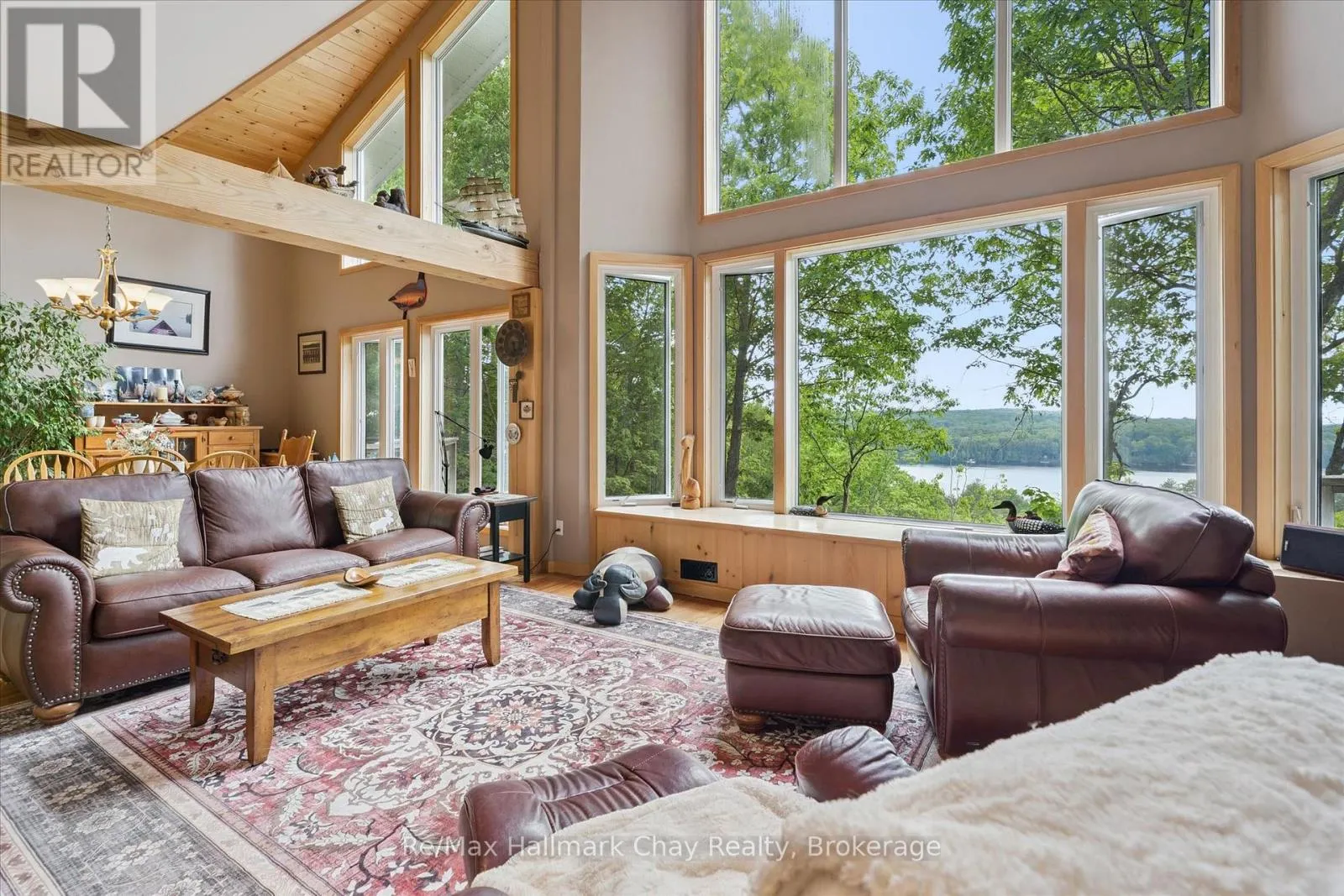 1497 FOX POINT ROAD