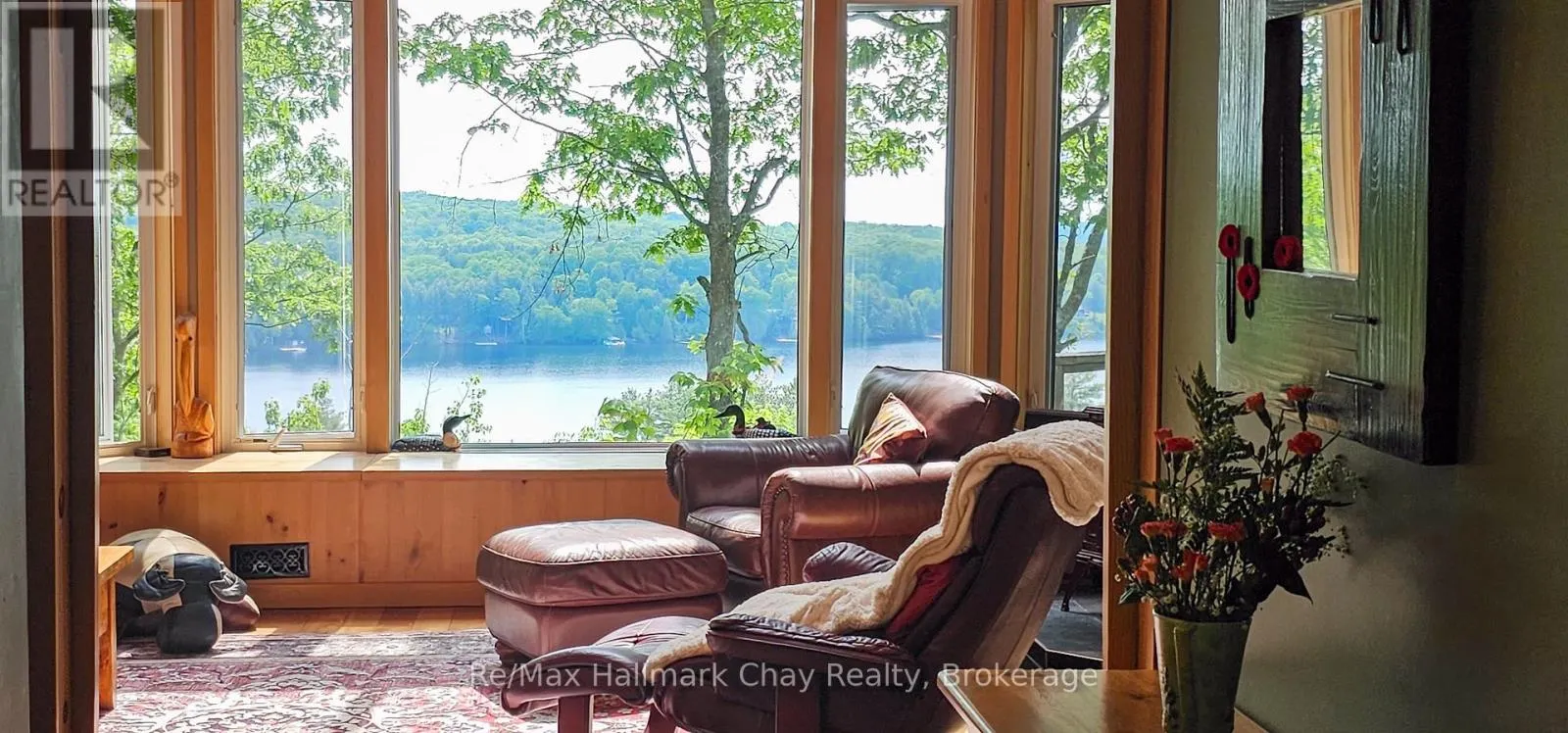 1497 FOX POINT ROAD